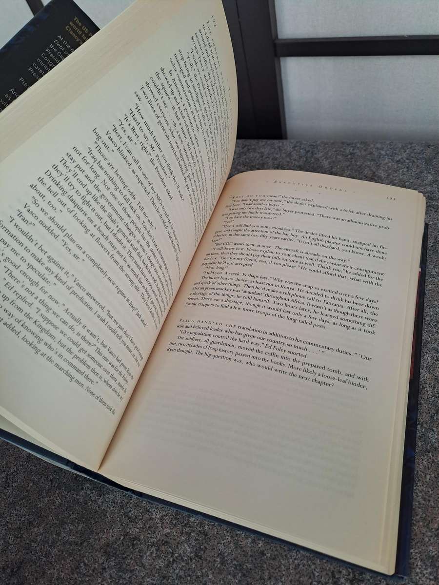 Tom Clancy Executive Orders a Jack Ryan novel Large Hard cover