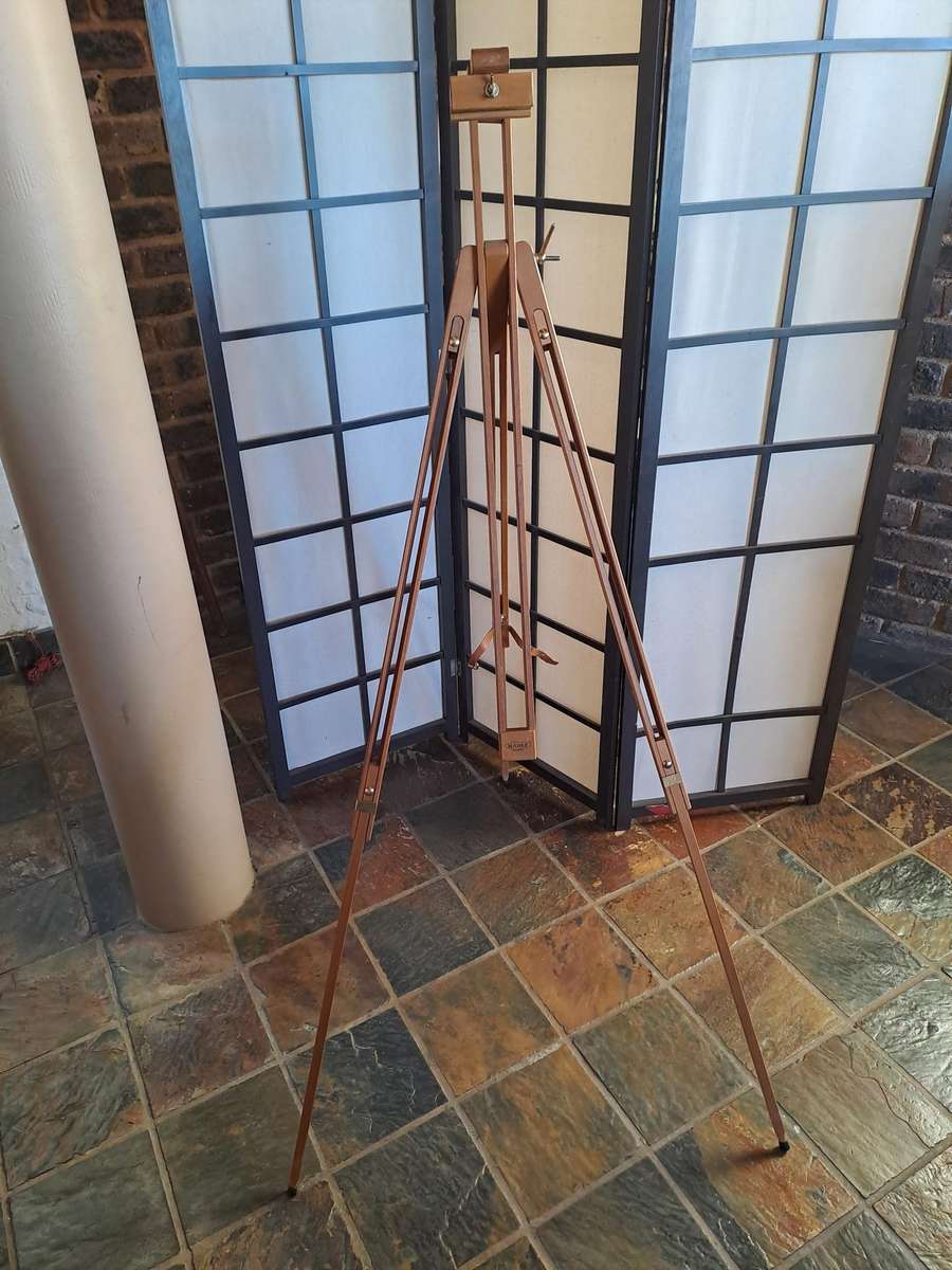 Italian Mabef Tivoli Field Sketching Easel beautiful condition