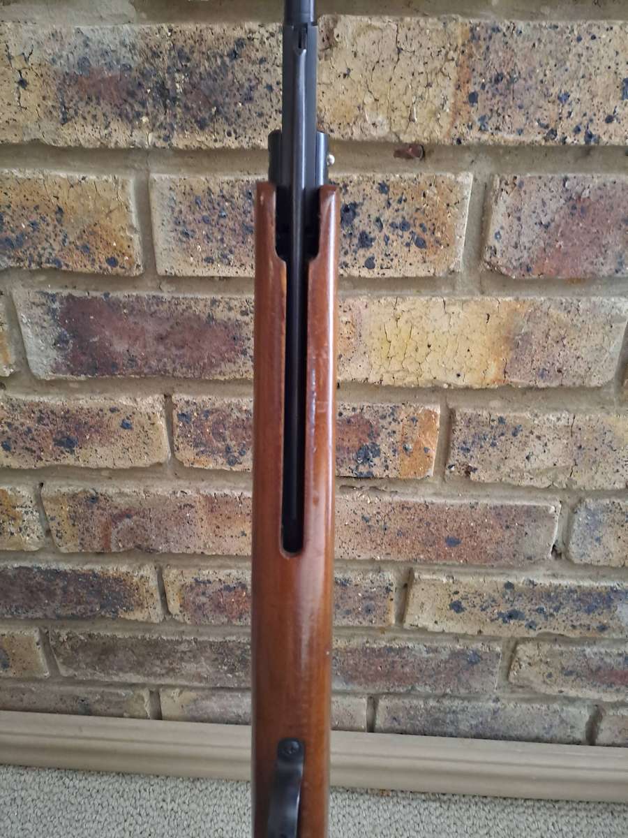 Air rifle RARE 1968 Diana model 26D .177 in working condition