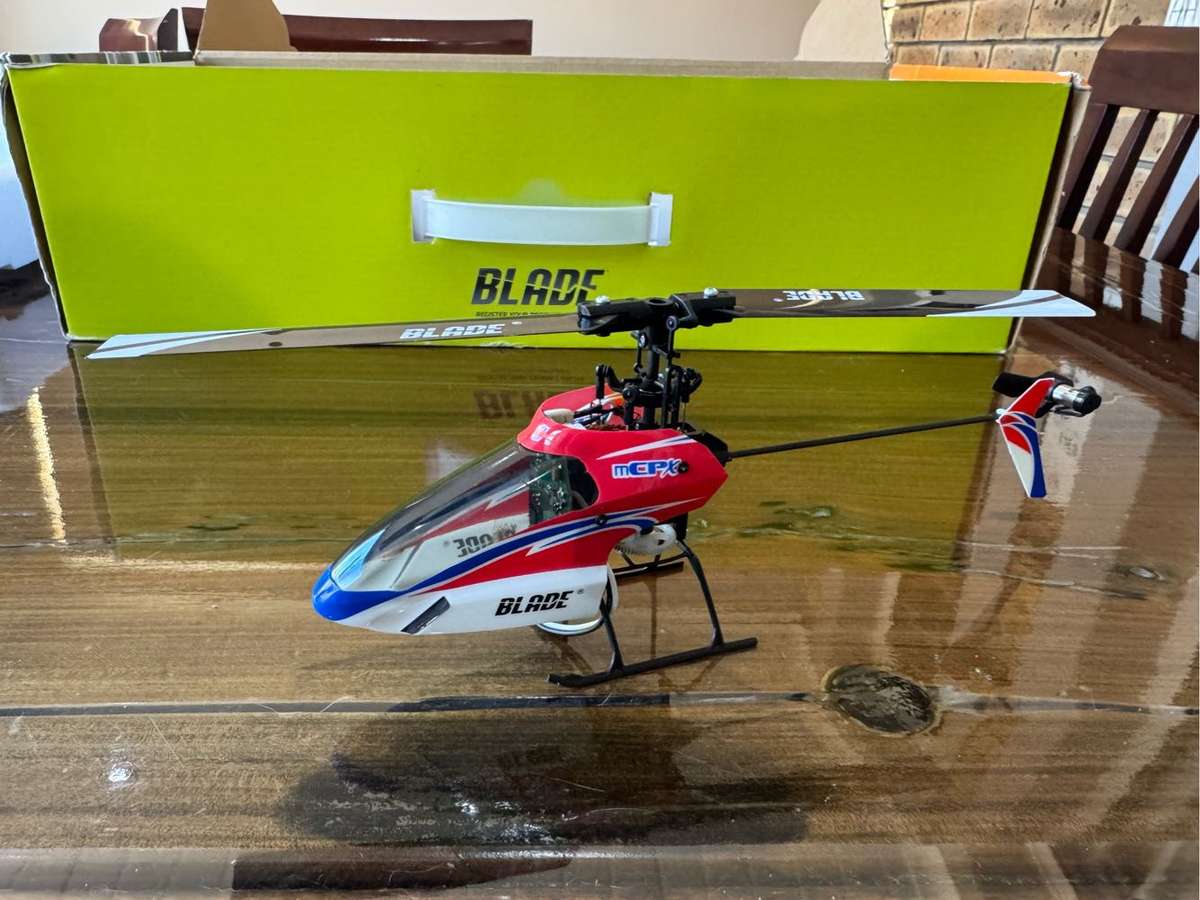 E-flite Blade mCPX bnf Helicopter