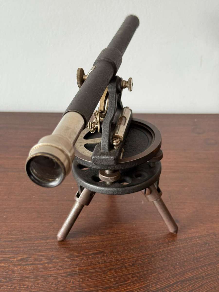 Dumpy Level circa 1939