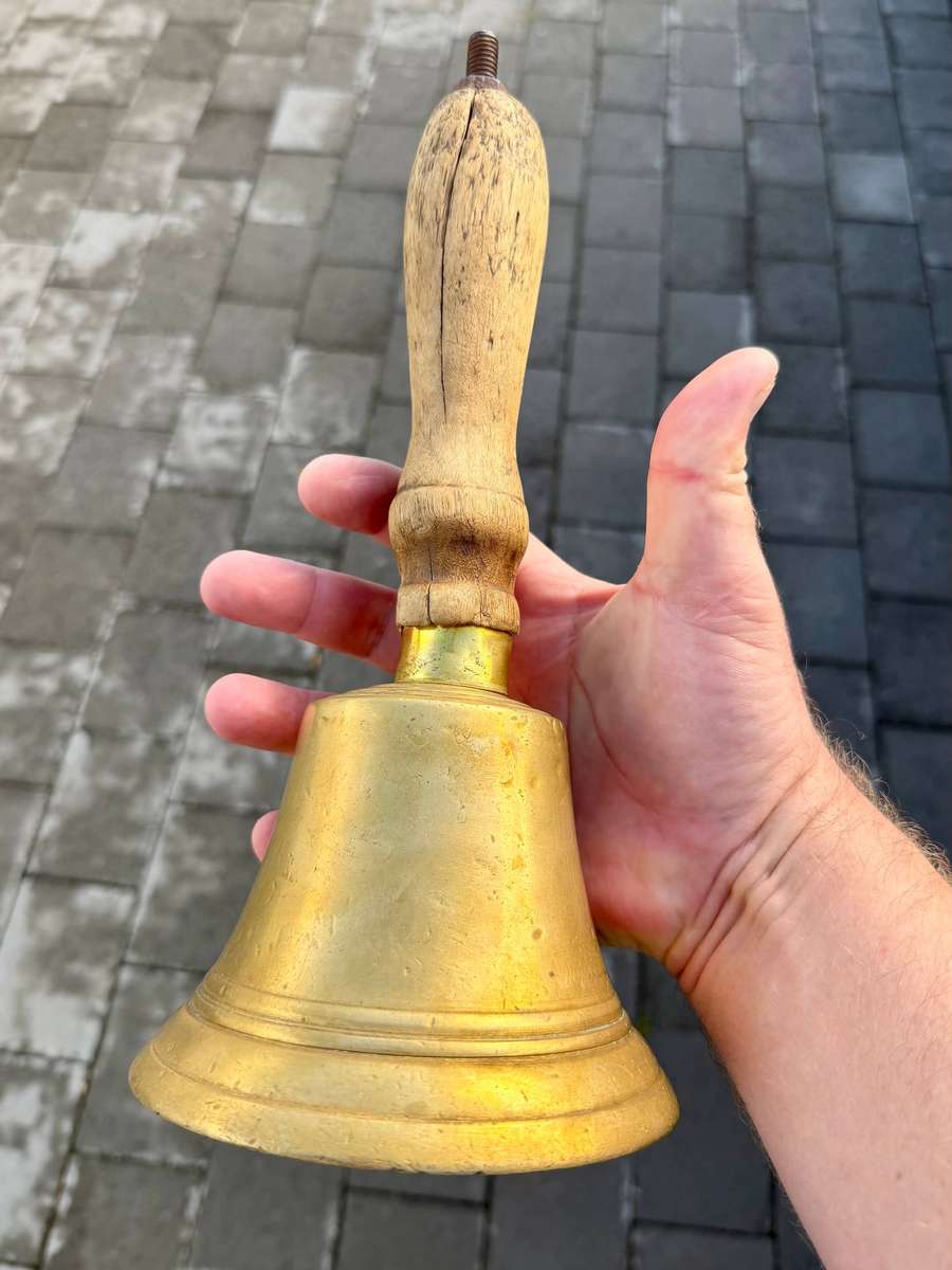 Antique Brass Handbell (circa 1900) 13cm x 29cm 1.18kg