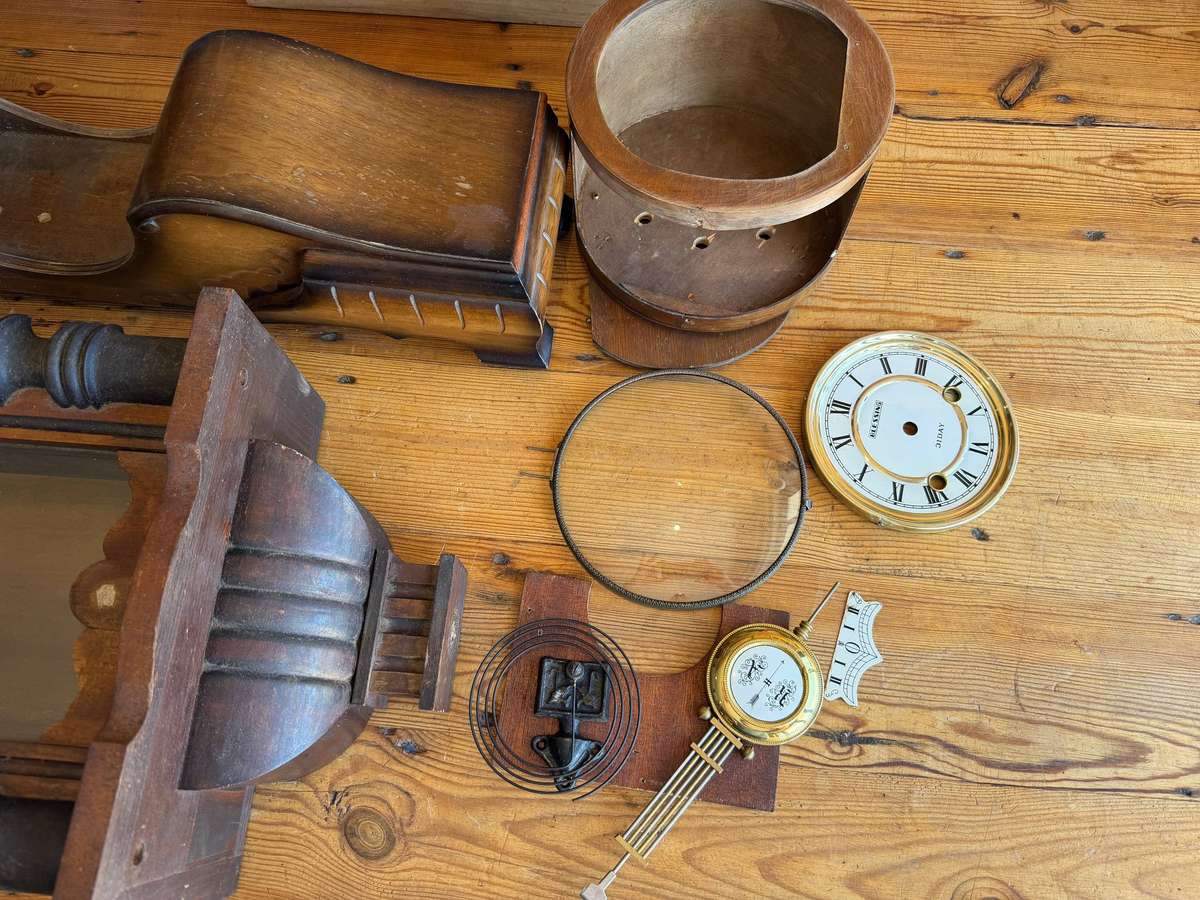 Clock Cases / Parts