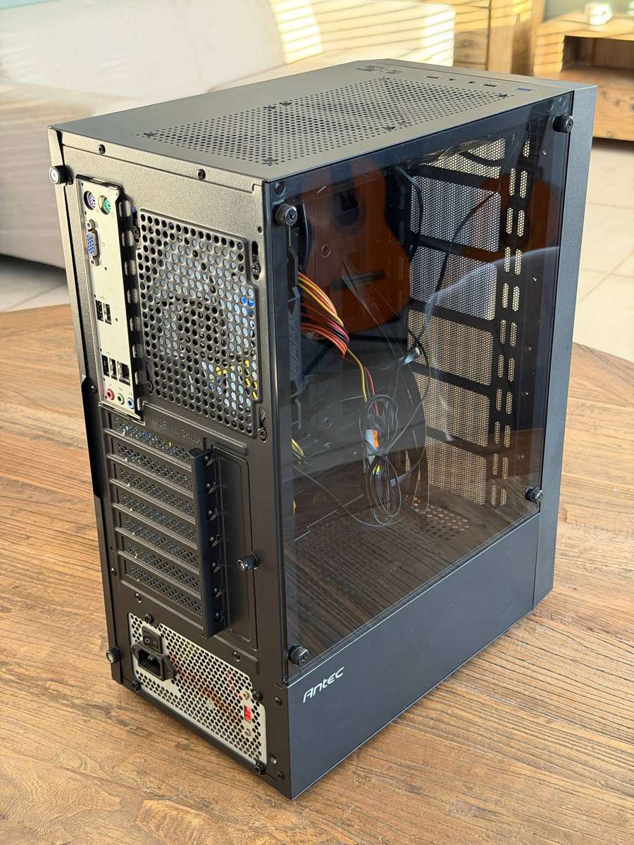 Desktop PC - i3-3220, 4GB RAM, 500GB HDD, Windows 10 Pro