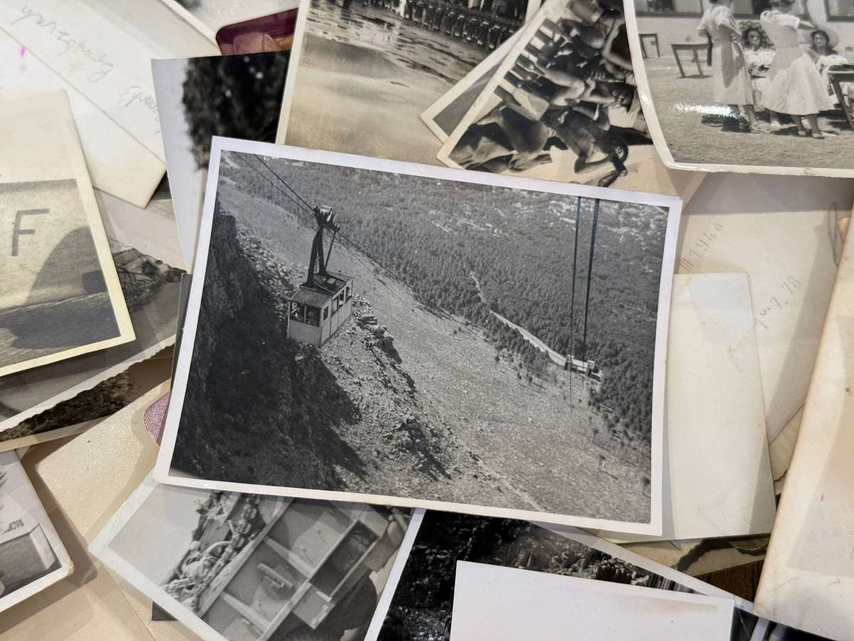 1763 Photos - Antique / Vintage Photo Collection (Bid Per Photo)