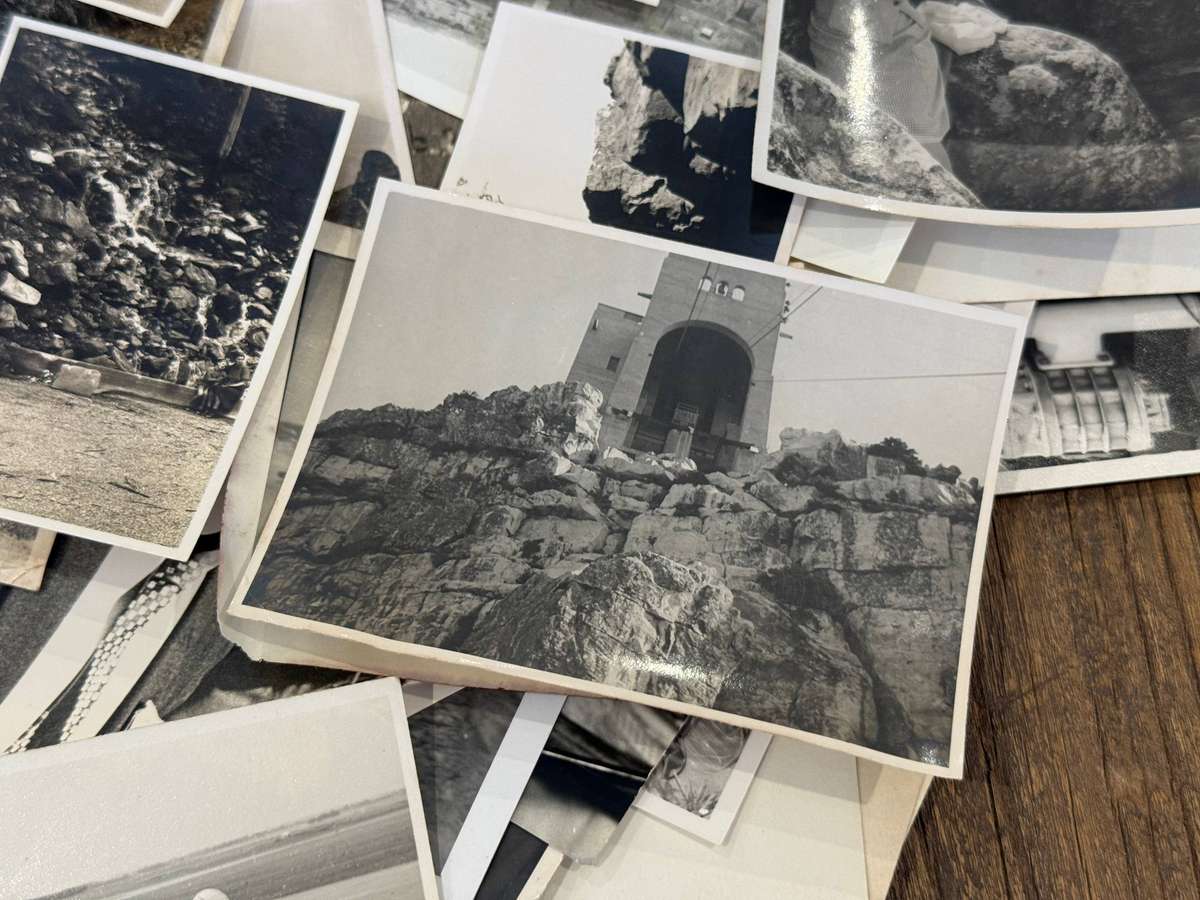 1763 Photos - Antique / Vintage Photo Collection (Bid Per Photo)