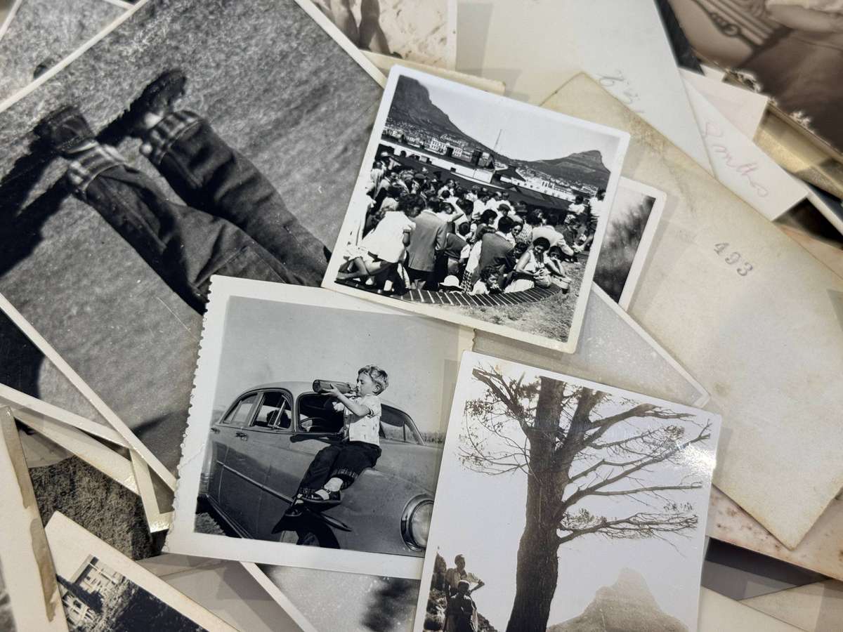 1763 Photos - Antique / Vintage Photo Collection (Bid Per Photo)