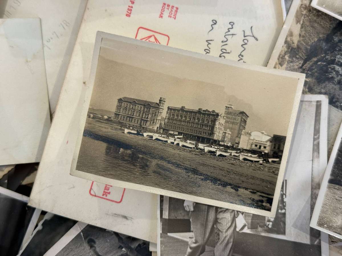 1763 Photos - Antique / Vintage Photo Collection (Bid Per Photo)