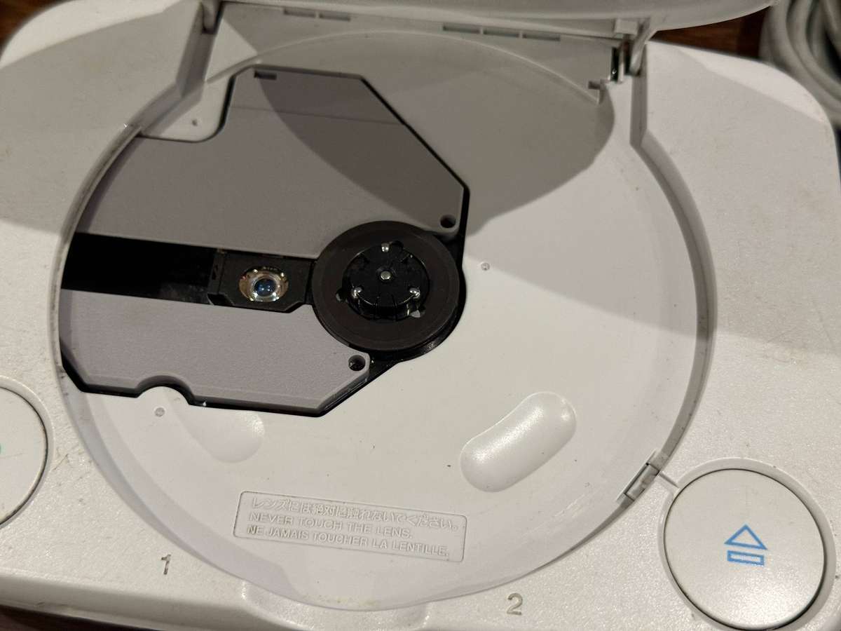 Original SONY PlayStation One + Extras