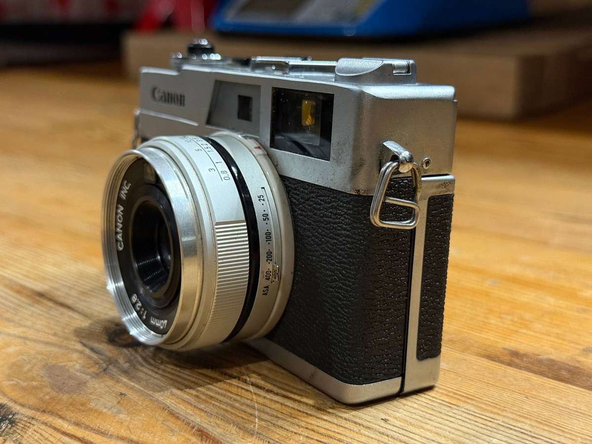 Vintage Canon Canonet 28 (Collectors Item)