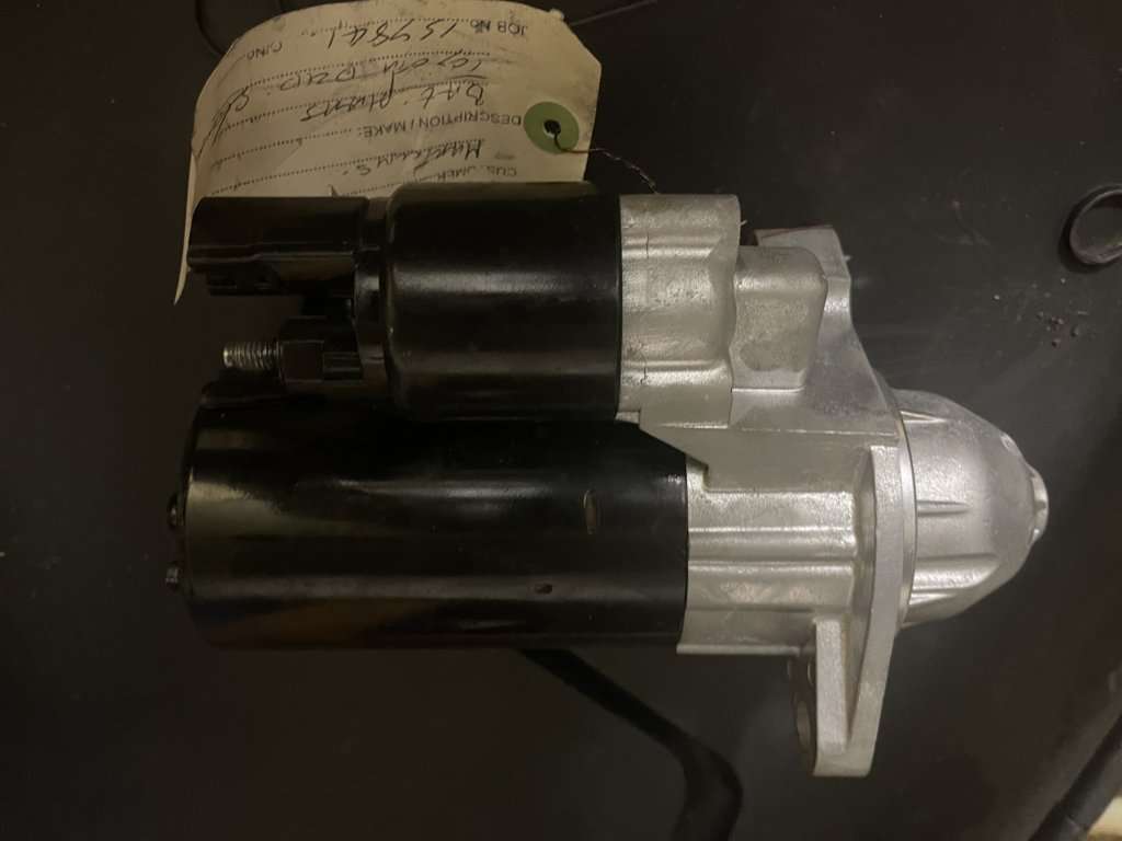 Hilux D4D Starter motor, 2 months old. Not a cheapie version!!!