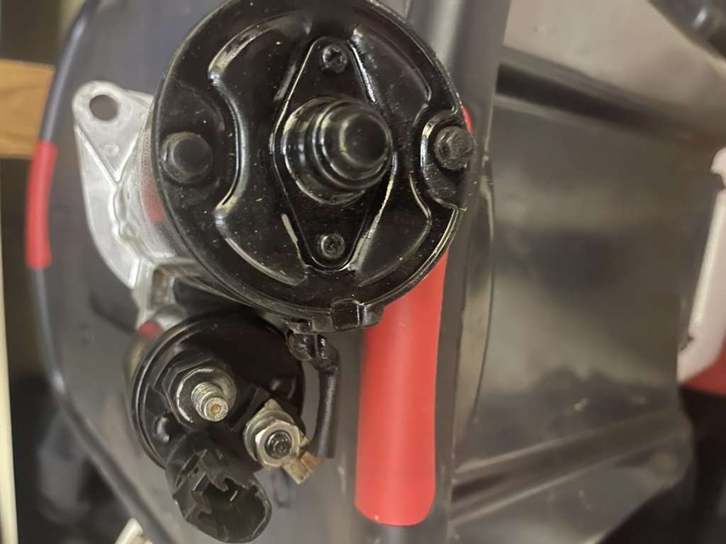 Hilux D4D Starter motor, 2 months old. Not a cheapie version!!!