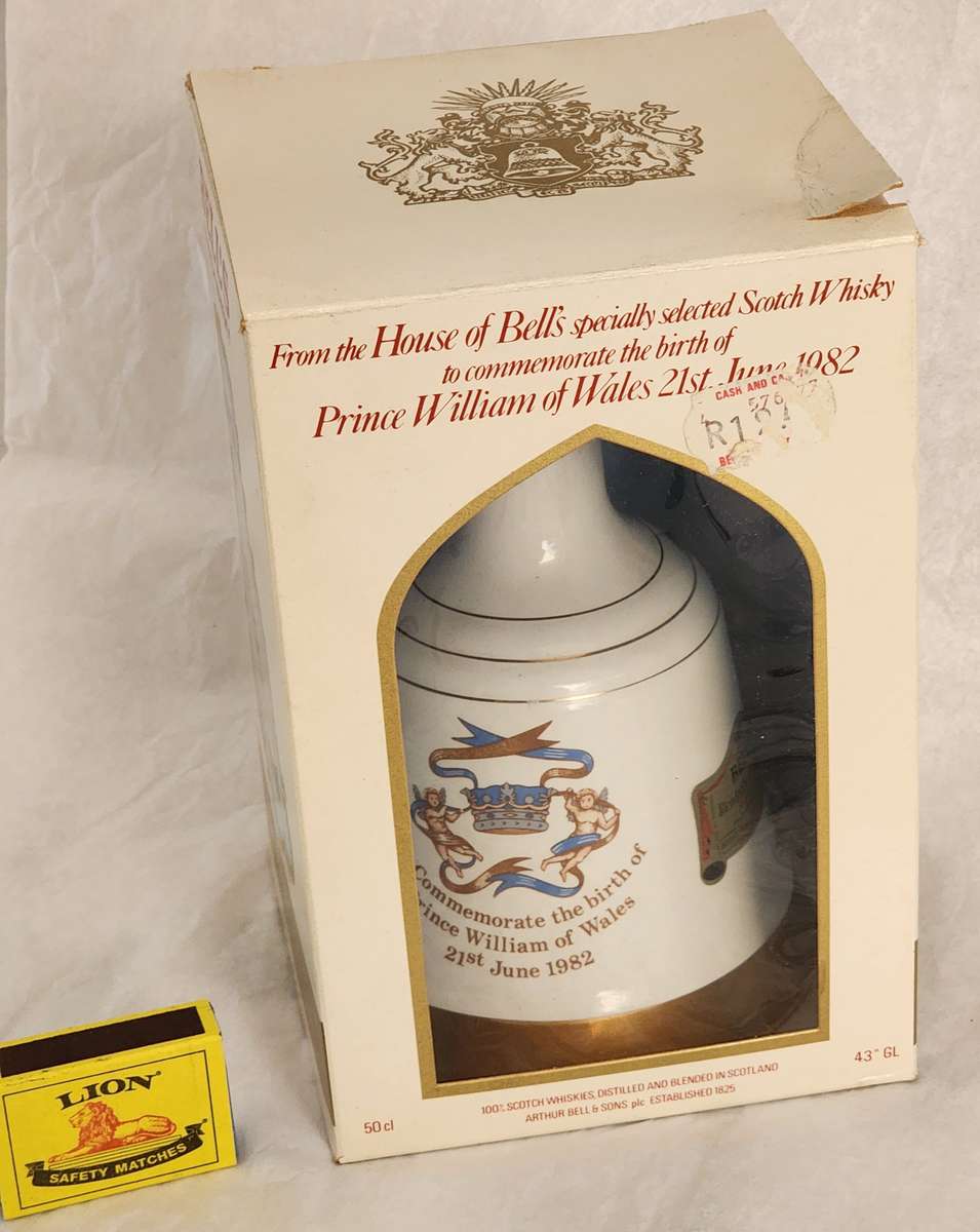 BELL's WHISKY "SPECIAL LIMITED "Prince William of WALES 21 June 1982" FULL still Sealed & BOX !! WOW
