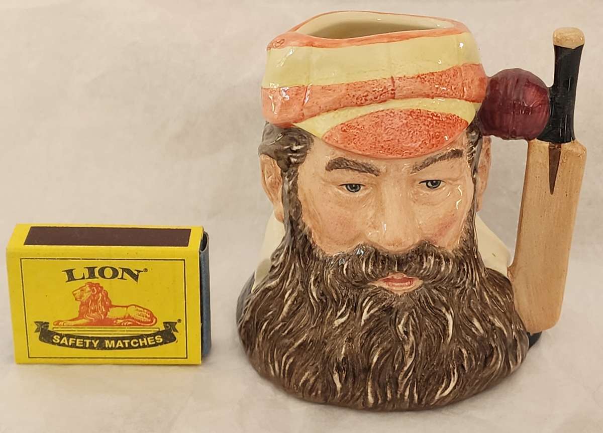 W G Grace Small Toby Jug D6845 7492/9500 Limited Edition -seldom seen CRICKETEER-LTD ROYAL DOULTON