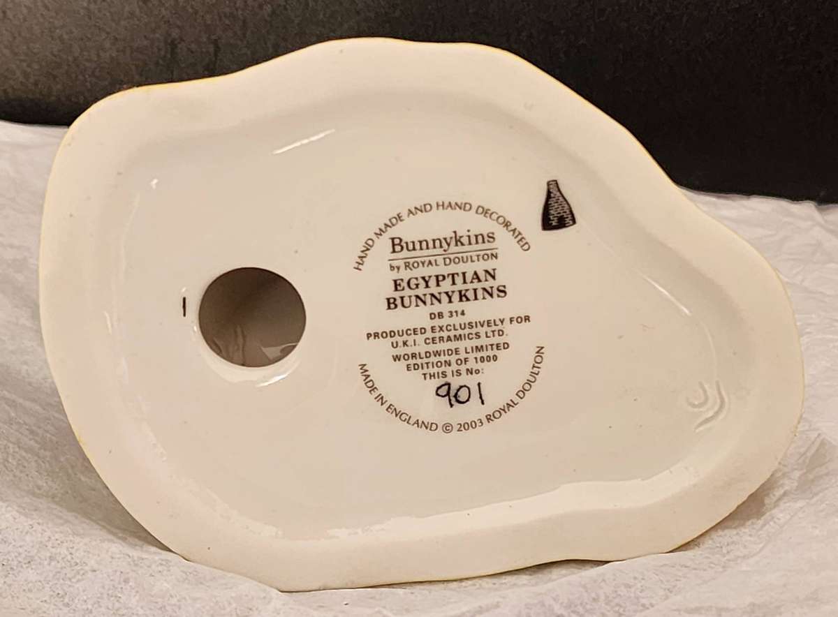 Royal Doulton BUNNYKINS-rare "EGYPTIAN Bunnykins " DB314 - LIMITED Edition 901/1000 Majestic piece!