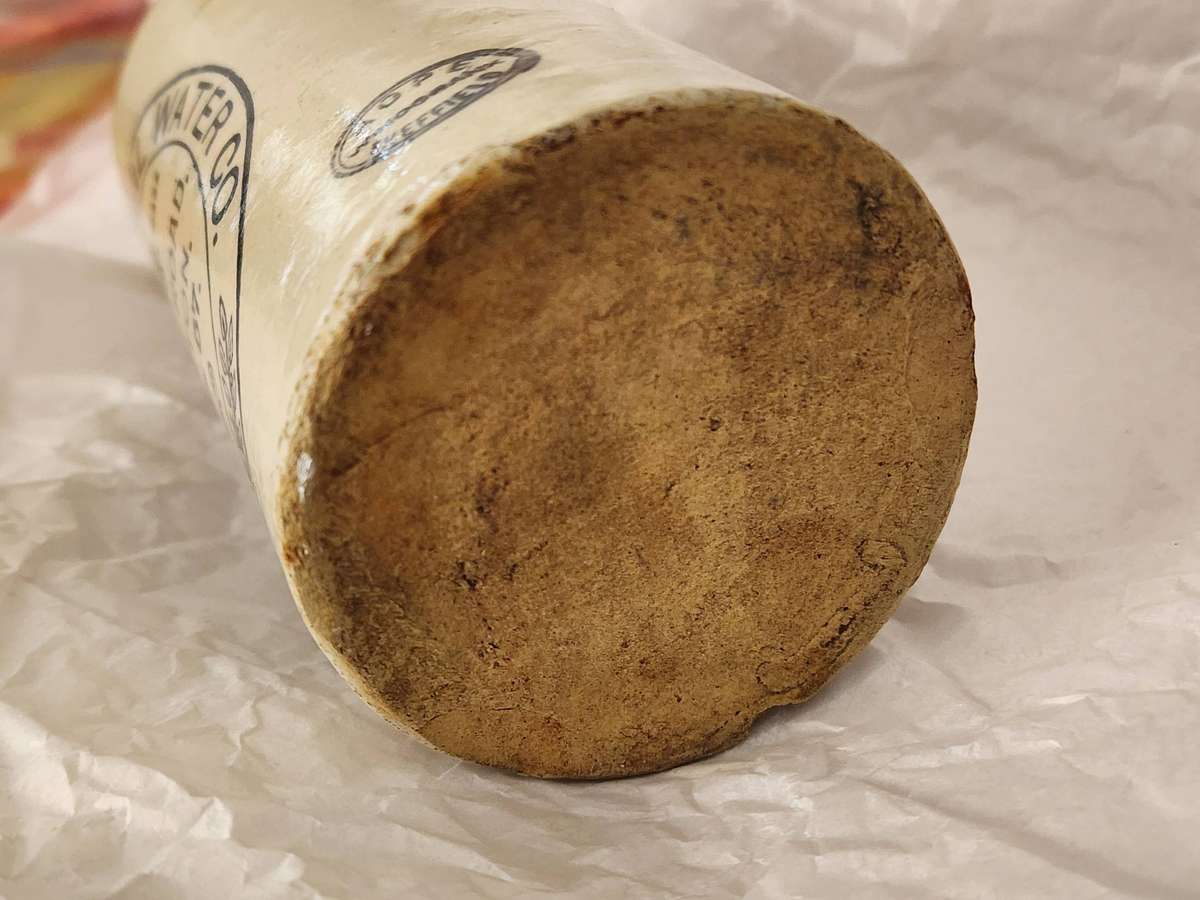 Antique EAST RAND MINERAL WATER CO -salt glaze Stoneware BOTTLE made in Sheffield, ENGLAND-Superb!