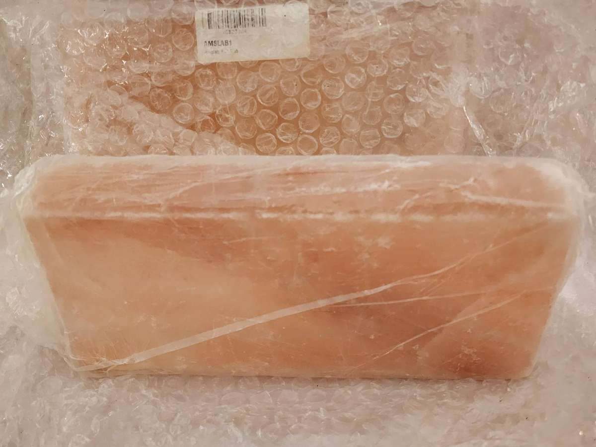 Himalayan Pink Salt Cooking Blocks (2) 1,4 kg Natural Grill Slab (ex Yuppi CHEF "Amoleh)- BRAND NEW!
