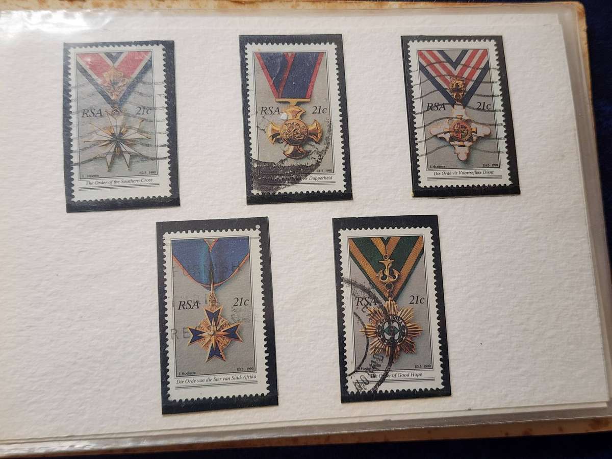 South Africa -Booklet with good used complete sets of commems,  89 stamps in lot!  WOW