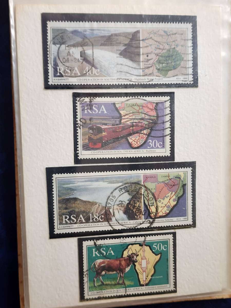 South Africa -Booklet with good used complete sets of commems,  89 stamps in lot!  WOW