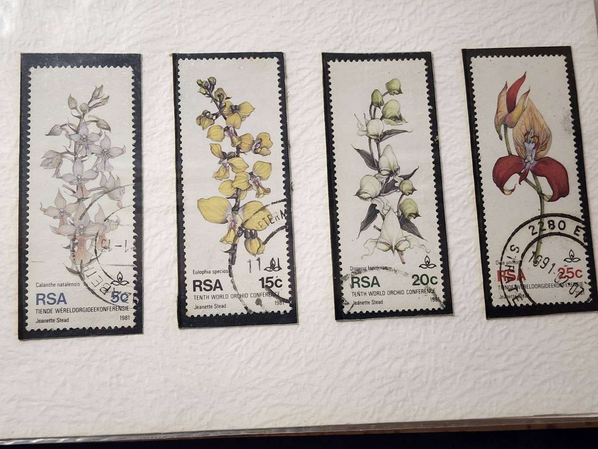 South Africa -Booklet with good used complete sets of commems,  89 stamps in lot!  WOW