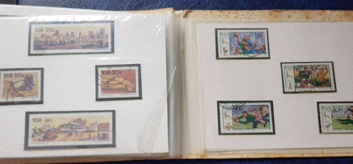 South Africa -Booklet with good used complete sets of commems,  89 stamps in lot!  WOW