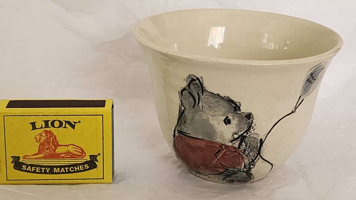 CERAMIC Hand-made unique MUG, featuring "WINNIE the POOH" -Gorgeous design, AMAZING ITEM!  WOW!!