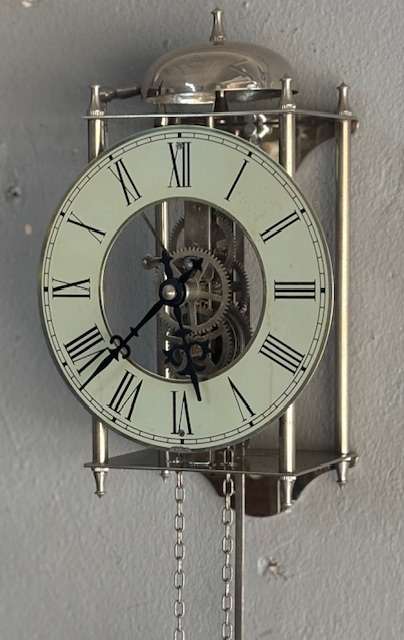 Modern wall clock with mechanical movement