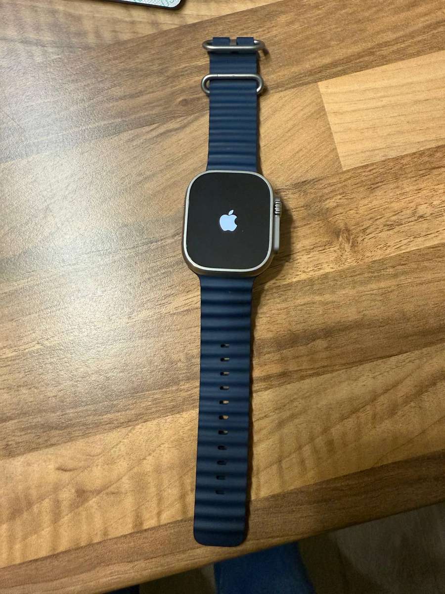 Apple Watch Ultra 2 with Navy Ocean Band  49mm  V