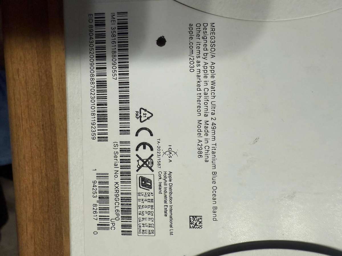 Apple Watch Ultra 2 with Navy Ocean Band  49mm  V