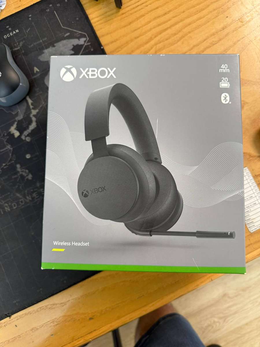 Microsoft Xbox Wireless Gaming Headset 2.0 for Xbox Series X|S & Xbox One  Boxed