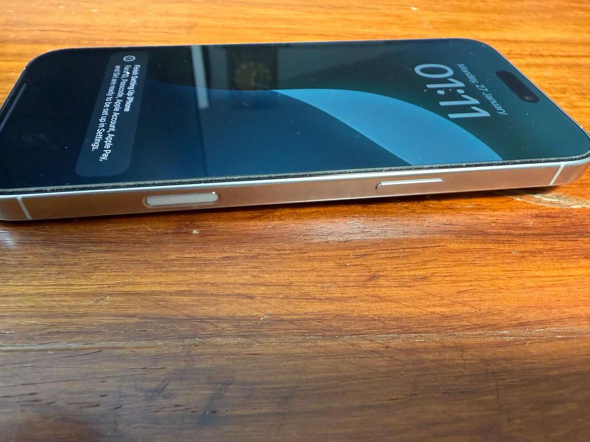 Apple iPhone 16 Pro Max  White, 256GB (Complete with Box & Accessories)