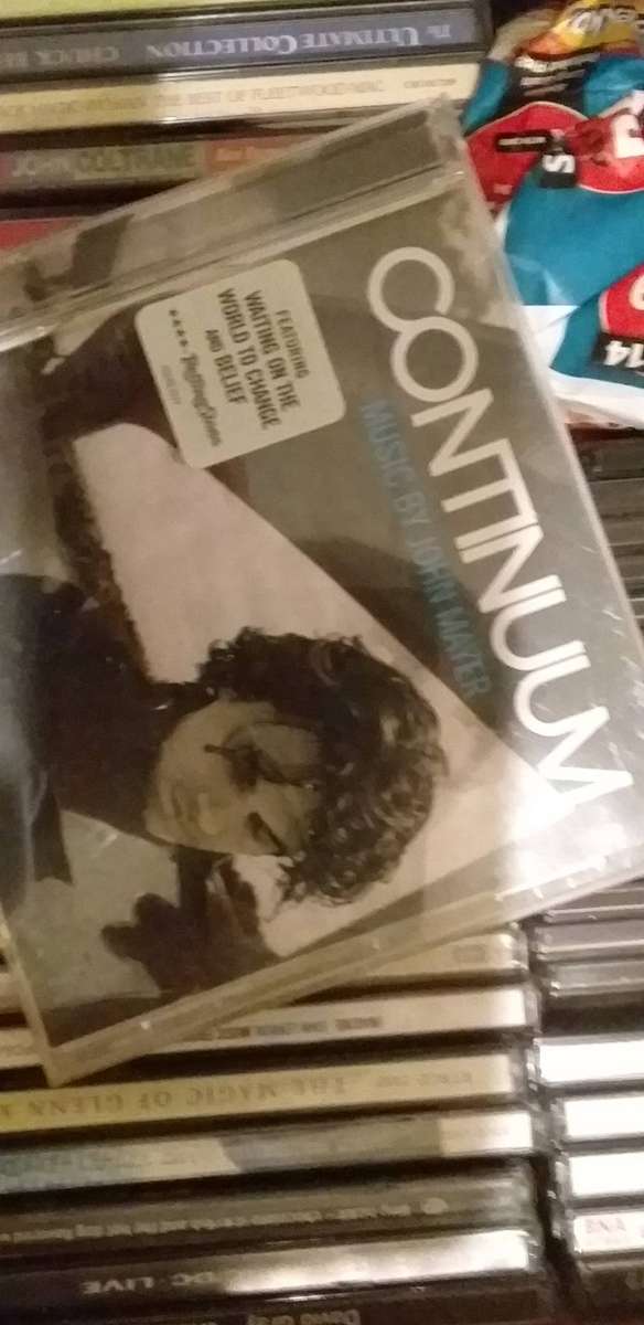 Box of CD Country/ Rock / Alternative / Oldies