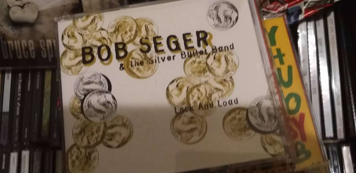 Box of CD Country/ Rock / Alternative / Oldies