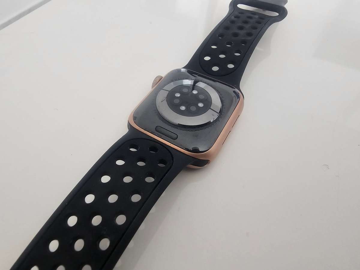 Apple Watch (40mm, Series 6, GPS) Rose Gold