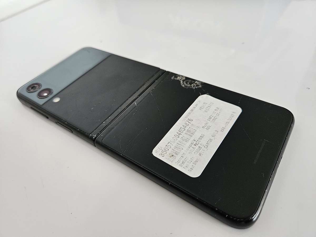 Samsung Galaxy Z Flip 3 5G 128GB Black