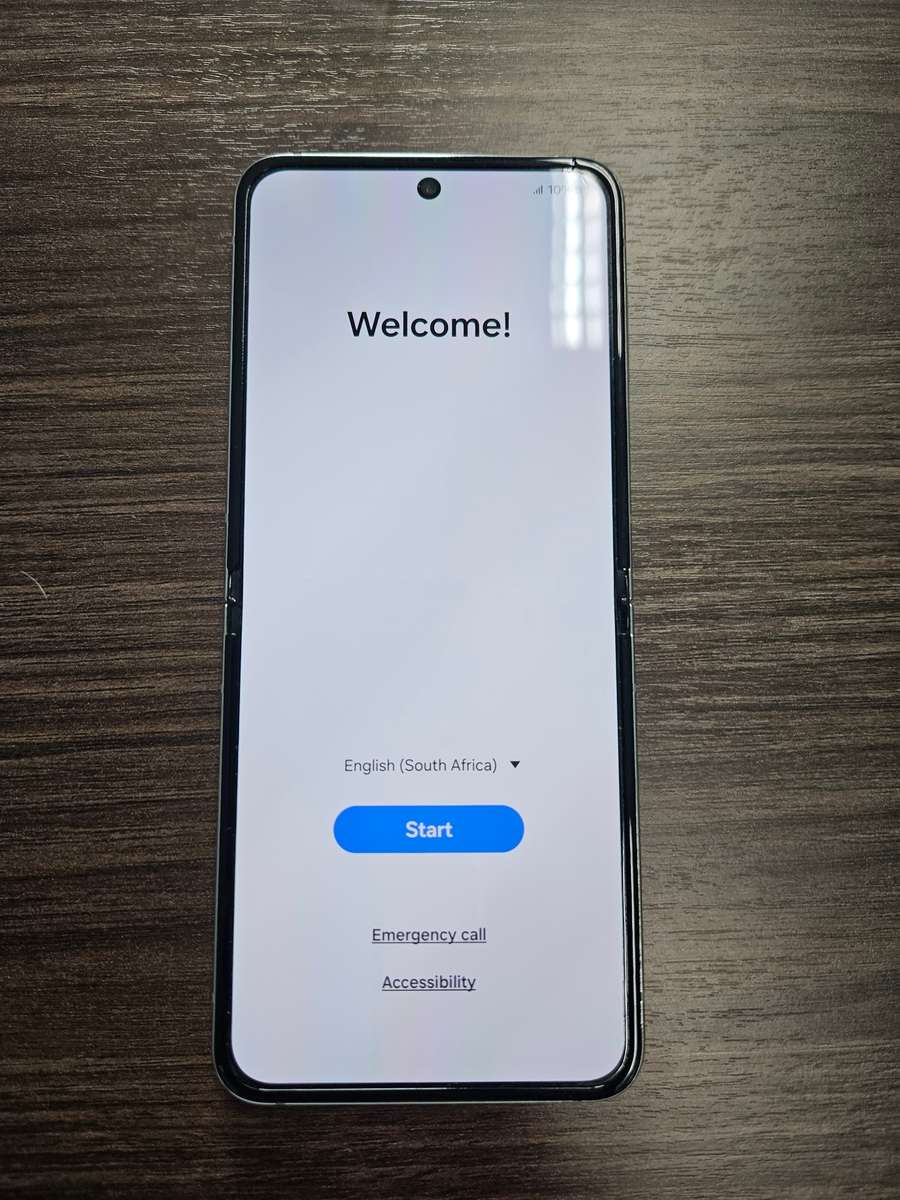 Samsung Galaxy Z Flip 5 256GB Smartphone