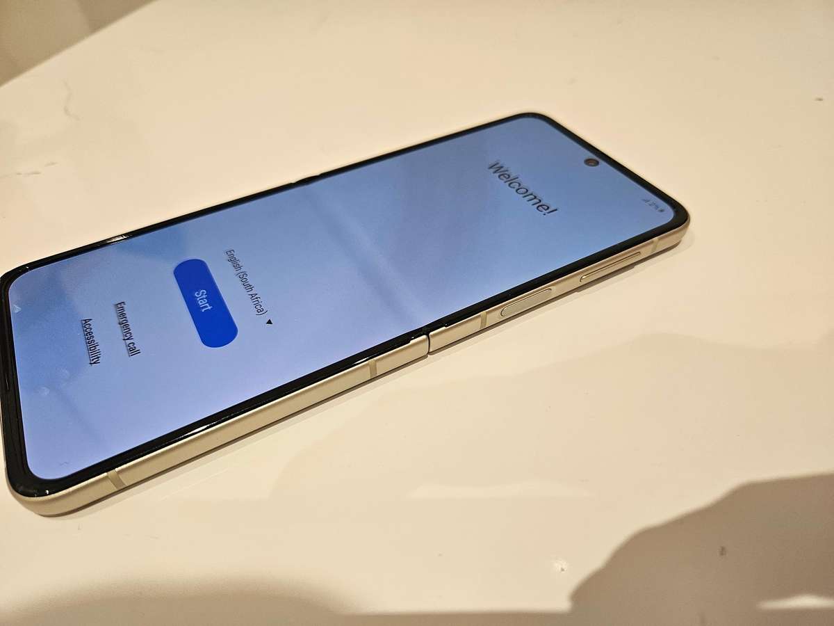 Samsung Galaxy Z Flip 3 5G 256GB Cream