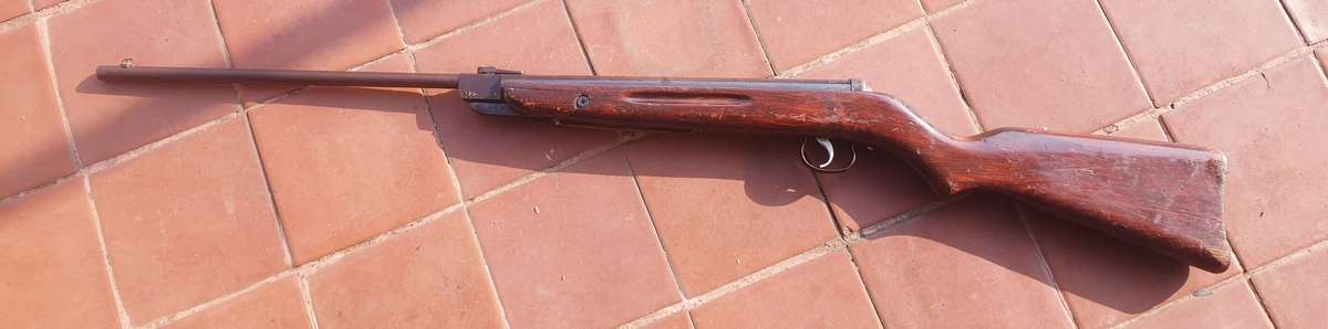 VINTAGE DIANA MODEL 27 AIR RIFLE 4.5 MM