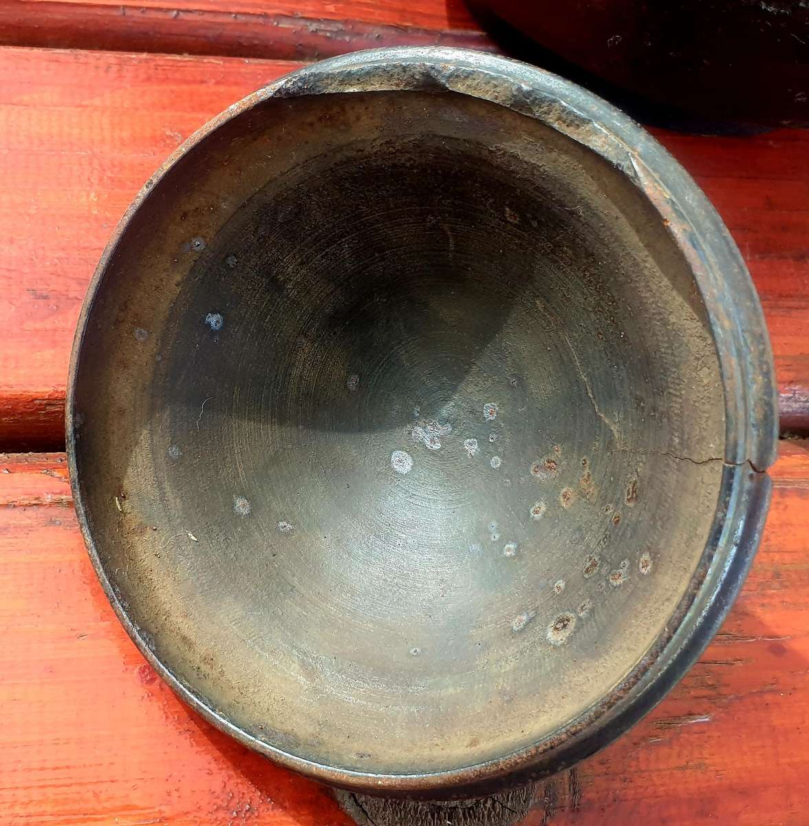 ANTIQUE 1800'S CAST IRON KETTLE, FITS IN STOVE PLATE HOLE