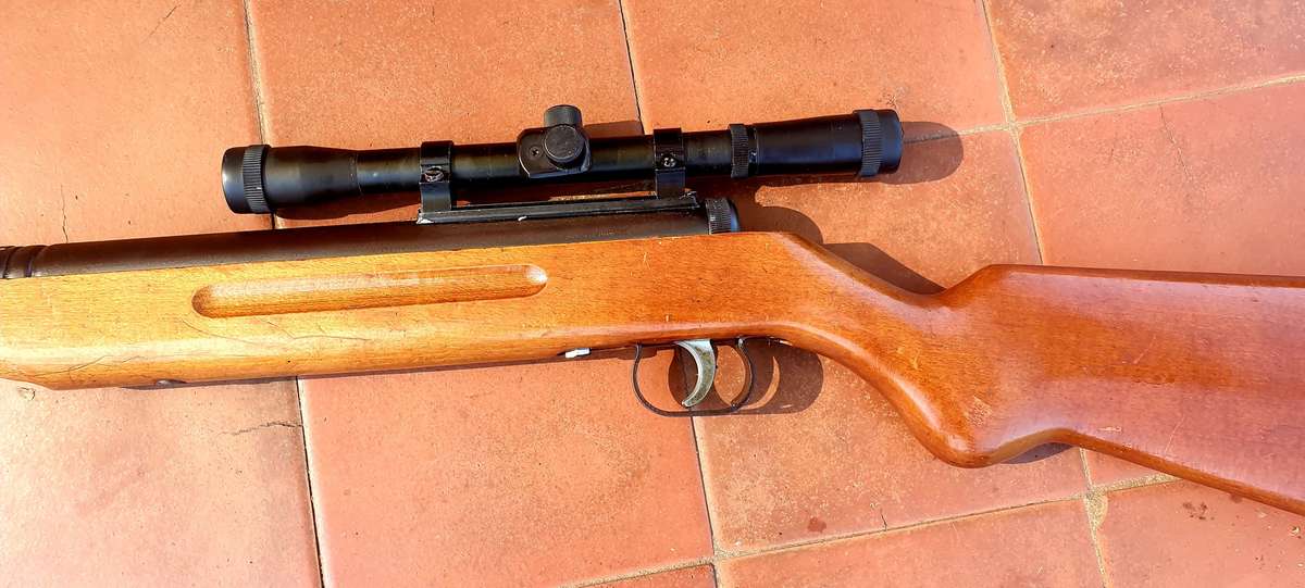 VINTAGE BSF 55 BAVARIA AIR RIFLE