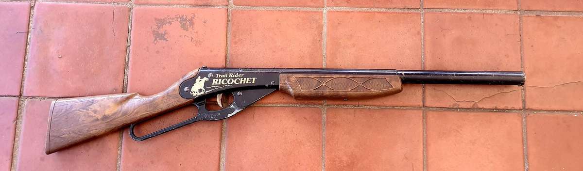 VINTAGE DAISY TRAIL RICOCHET TOY MODEL 660 GUN