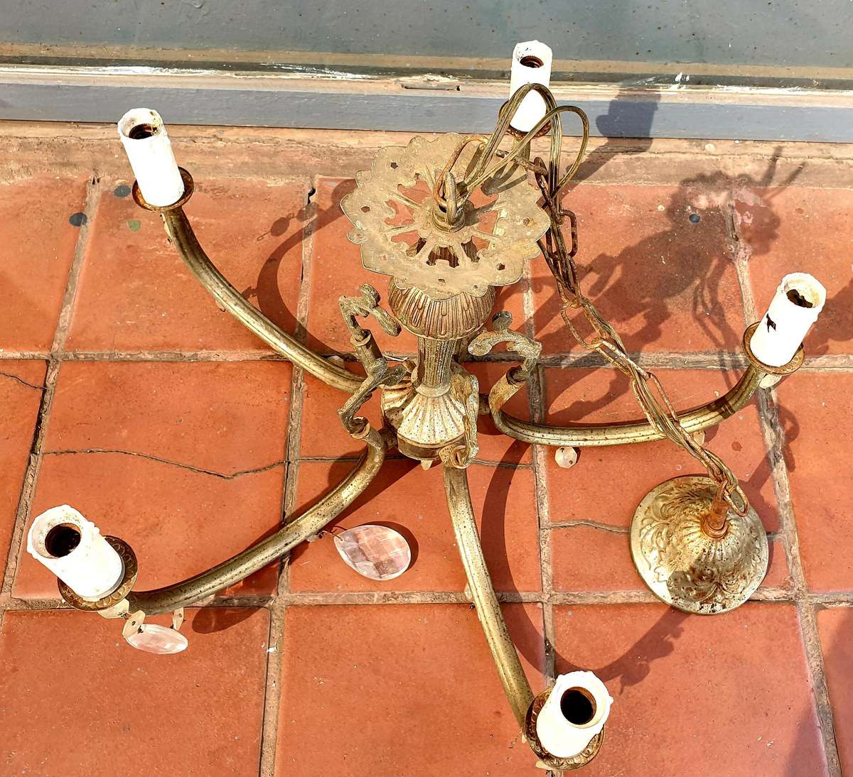 VINTAGE RUSTIC PLATED 5 ARM CHANDELIER