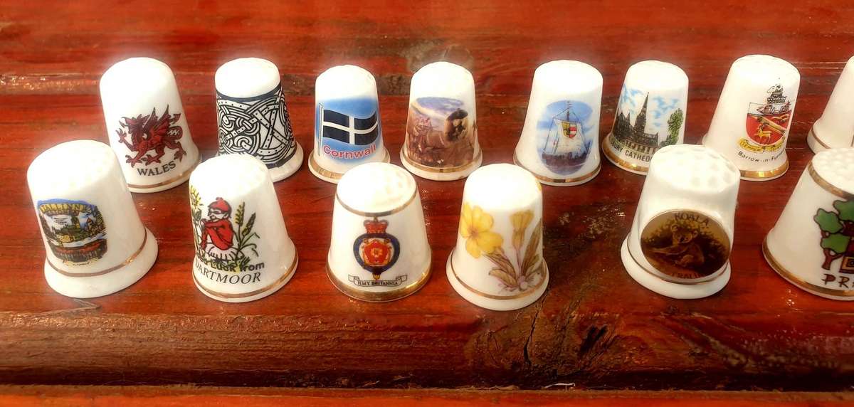 PORCELAIN THIMBLE LOT