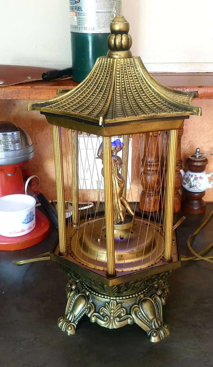 VINTAGE RAIN LAMP
