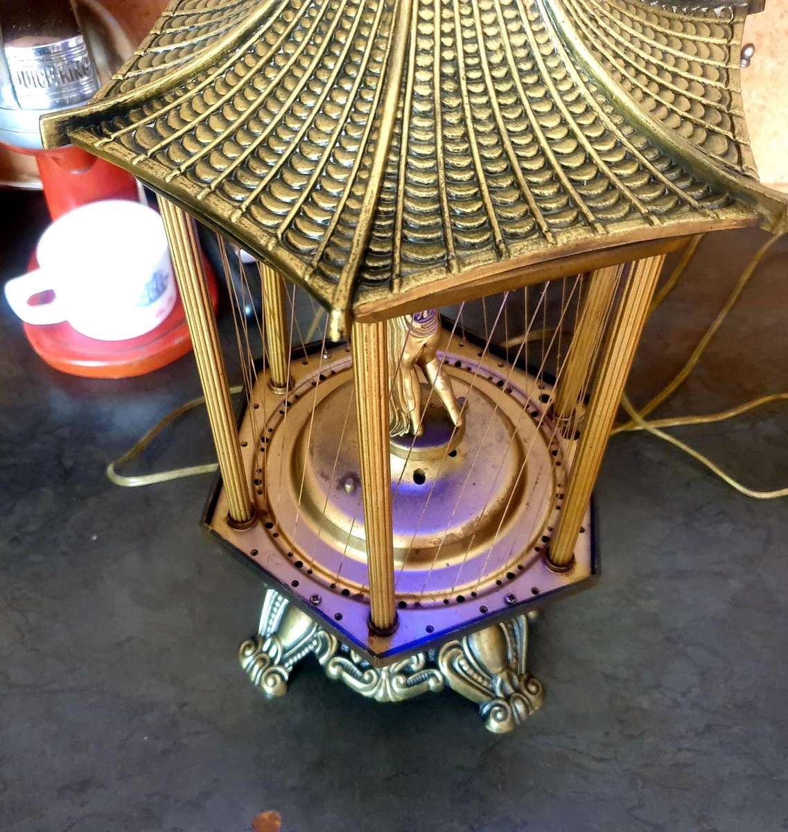 VINTAGE RAIN LAMP