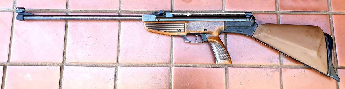 DOUBLE DEAL! 1960'S GAMO 4.5 PARATROOPER GAMATIC