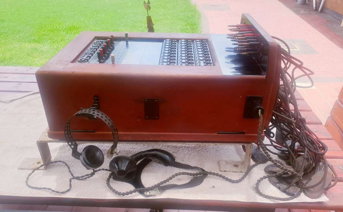 ANTIQUE 30 LINE LAND LINE EXCHANGE COMPLETE