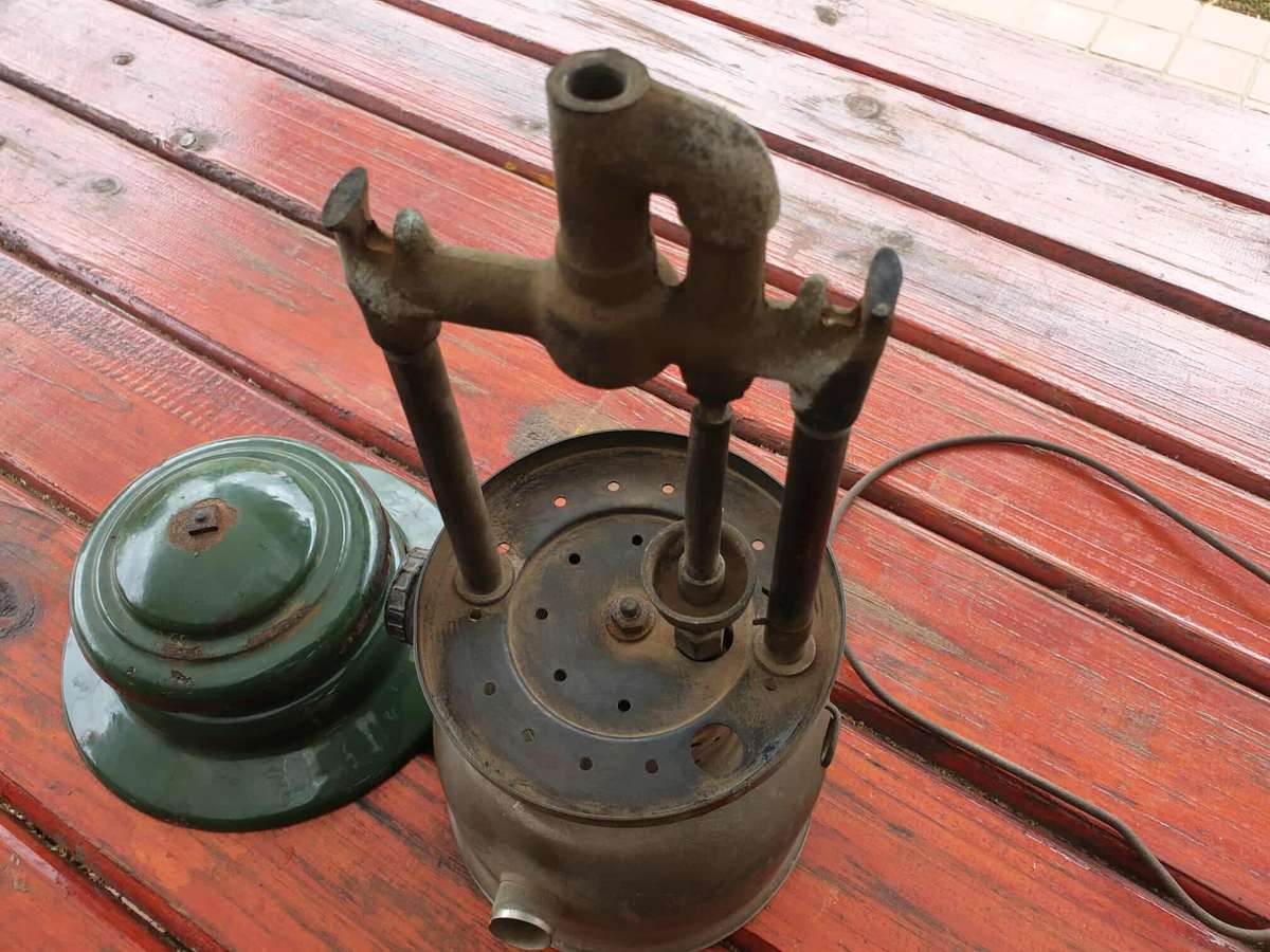 1958 COLEMAN 237 LANTERN FOR SPARES