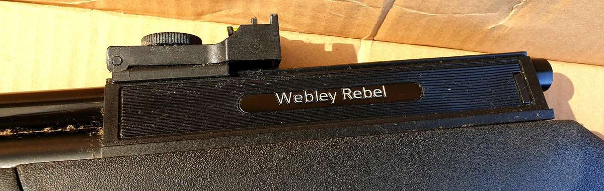 WEBLEY REBEL 4.5 MM PUMP UP AIR RIFLE