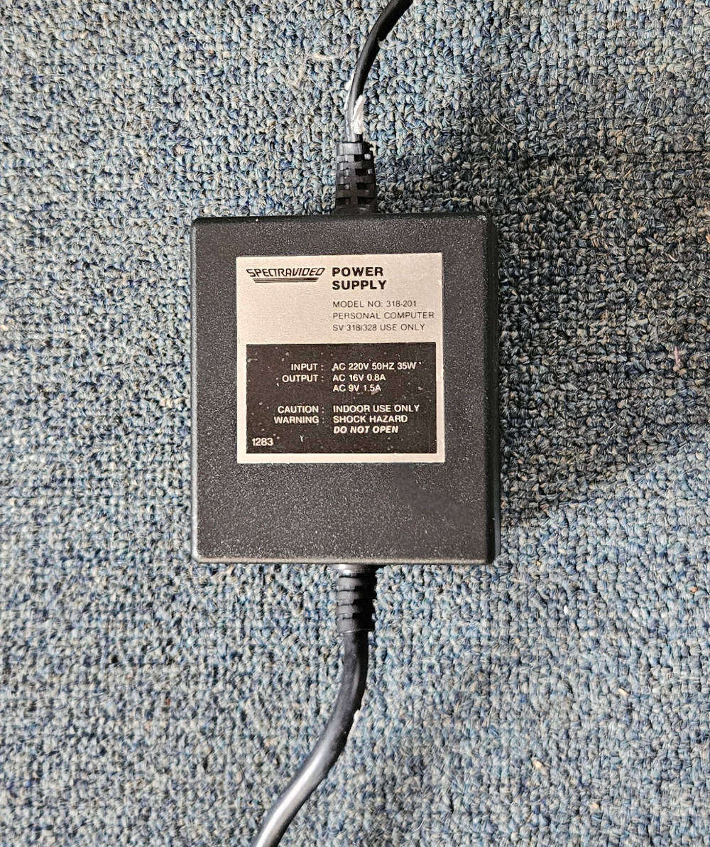 SpectraVideo Sv-318 Retro Computer